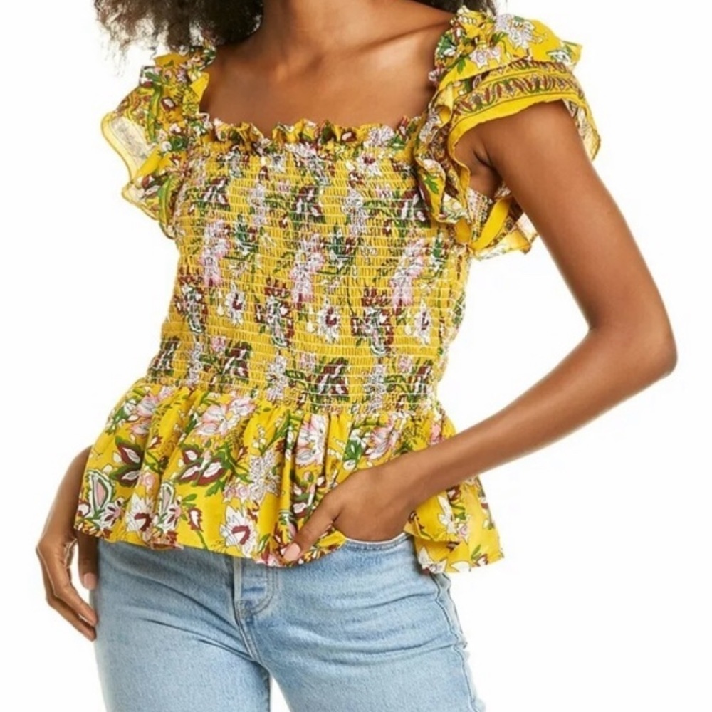 Jennifer & Grace | NWT Gold Floral Print Size Small Top